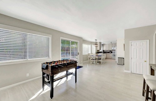 Green Valley North House | Renovated 4BR Oasis w/ Pool Gameroom – Minutes from Strip