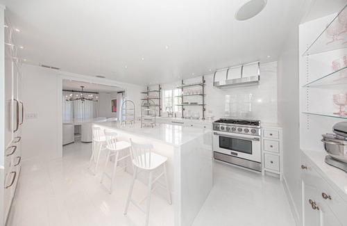 Nantucket House | Renovated 6 Bedroom Property with heated pool, CAR FERRY RESERVATION Assistance
