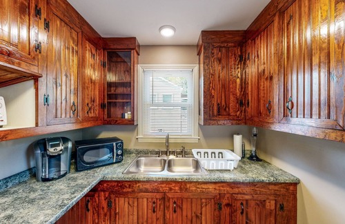 Midtown House | Renovated abode close to downtown with patio, W/D & enclosed yard - dog-friendly