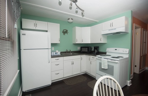 Historic District Cottage | Renovated and walking distance to Downtown