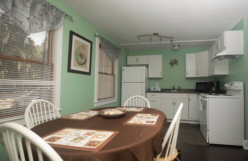Historic District Cottage | Renovated and walking distance to Downtown