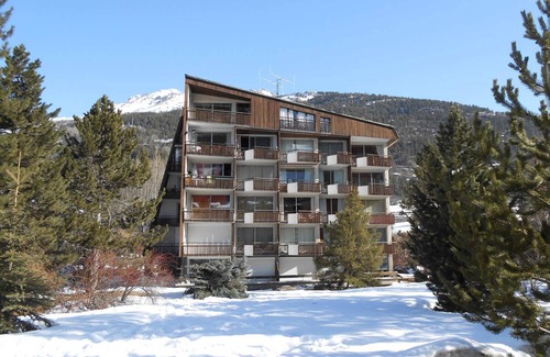 La Salle-les-Alpes Apartment | Renovated apartment · Near slopes · Comfortable for 4 people
