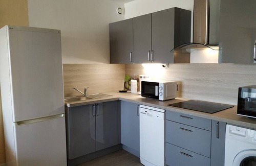 Carnon-Plage Apartment | Renovated apartment T2 Port and Sea 2 to 5 people direct access beach to 100 m