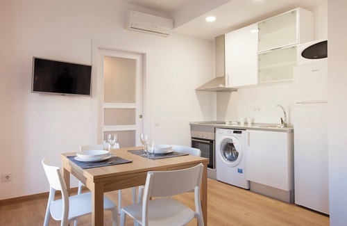 Barceloneta Apartment | Renovated Apartment With Sea View, 5-1