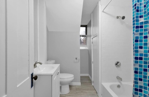 Biddeford Apartment | Renovated Apartment in Biddeford With Water View