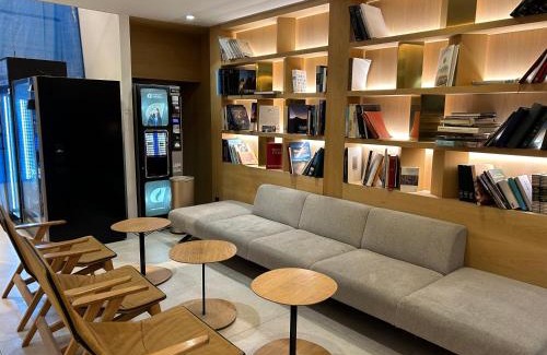 Recoletos Apartment | Renovated apartment in Madrid Center