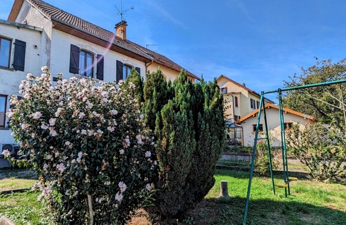 Hericourt Cottage | Renovated apartment with garden in Héricourt
