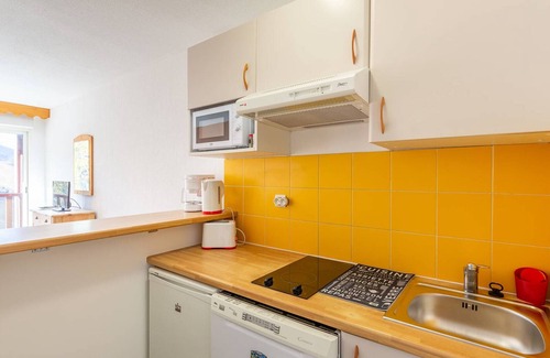Germ Apartment | Renovated Apt in Peyragudes, Sleeps 6, Near Slopes, Ski Storage, Free Parking