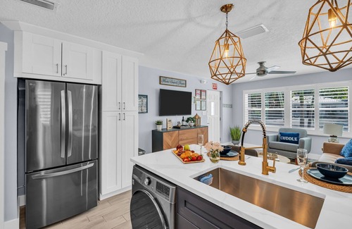 Indian Rocks Beach House | Renovated Beach Retreat – Patio & Hammock, Steps to Sand for the Perfect Escape.