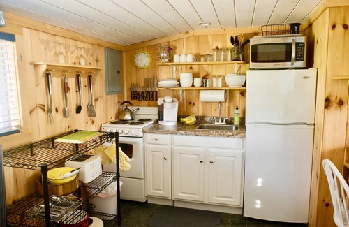 Bristol House | Renovated Bungalo Village Cottage on Crystal-Clear Newfound Lake