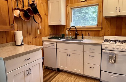 Cooperstown - Otsego Lake Cabin | Renovated Cabin by the Lake!