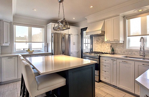 Les Moulins Regional County Municipality House | Renovated Canadian-Style Home, Near Everything !