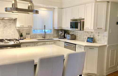 Les Moulins Regional County Municipality House | Renovated Canadian-Style Home, Near Everything !