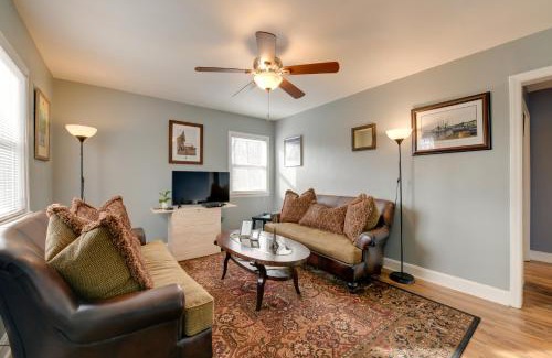 Charlotte House | Renovated Charlotte Bungalow - 3 Mi to Downtown!