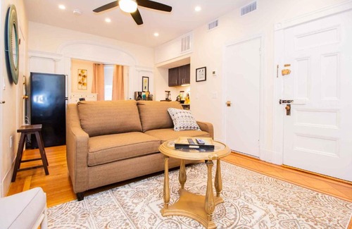 Cleveland Circle Apartment | Renovated, Chic, one bed, Sleeps 4,Steps to Transit