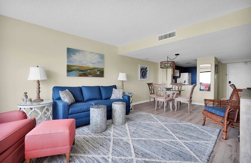 Amelia City Condo | Renovated, Clean Oceanfront Condo in Amelia Surf & Racquet Club
