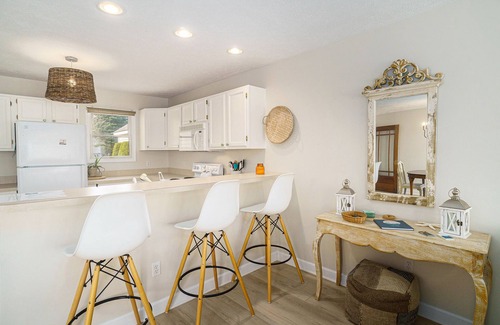 Manistee Condo | Renovated Condo at Lake Michigan