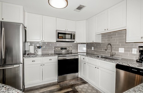 Sugar Mountain Condo | Renovated condo! Sugar’s PEAK! Immaculate & Cozy! 5 ⭐️ reviews! ❄️⛄️⛷🎿🗻🚵💎🚂🍺