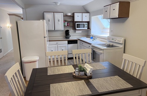 Gaylord House | Renovated Cottage- Lakeside Amenities -Strong Wifi-W/D- Fire Pit- Grills