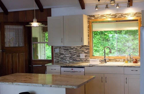Tay Valley Cottage | Renovated Cottage On Beautiful Lot
