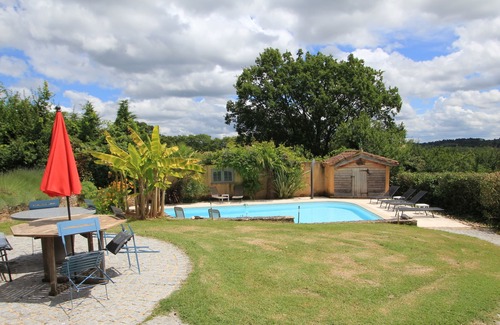Sauveterre-la-Lemance House | Renovated cottage with private pool