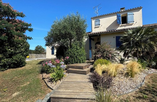 Serigne House | Renovated country house with swimming pool