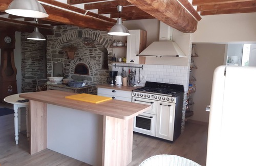 Saint-Lo House | Renovated country property 2kms from town with swimming pool