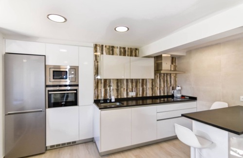 Monte Villa | Renovated, cozy house with sea views