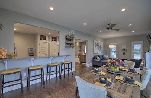 Vevay House | Renovated Craftsman House w/Patio & Fire Pit!