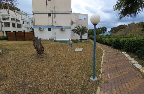 Haifa Apartment | renovated cute 2 rooms flat near the beach