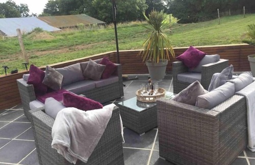 Bazouges-la-Perouse House | Renovated farmhouse in countryside settingnn