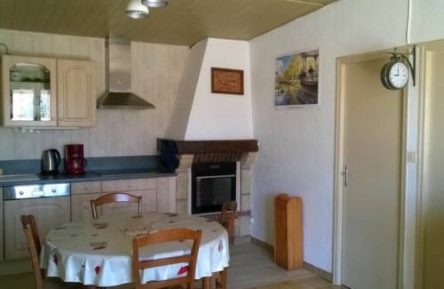 Aubigny-les-Clouzeaux Cottage | Renovated Farmhouse with Garden, Terrace, and Wifi on Active Farm