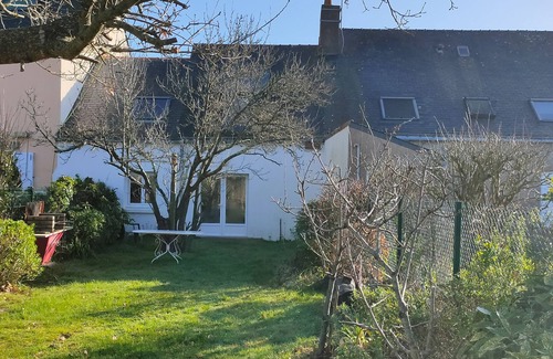 Quimiac House | Renovated fisherman's cottage 8 minutes' walk from Lanseria beach