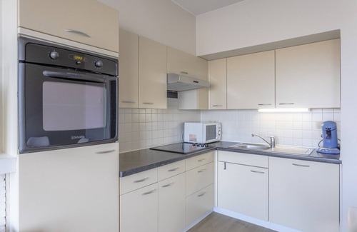 Koksijde-Bad Apartment | Renovated ground-floor apartment in Koksijde