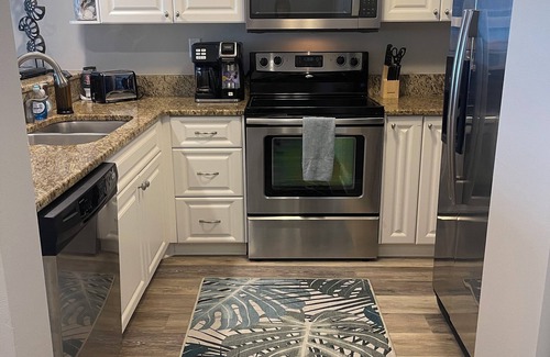 Redington Shores Condo | Renovated Gulf Front Condo - April and May Dates Available - POOL IS OPEN