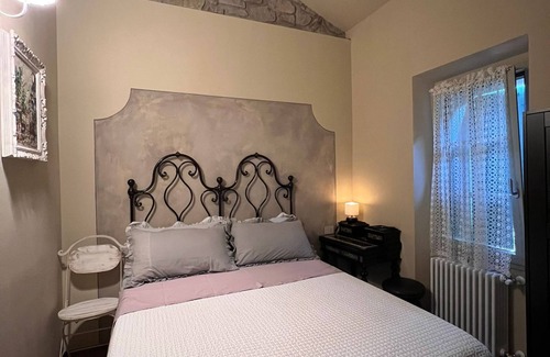 Gaggio Montano Bed & Breakfast | Renovated historic house in the Borgo Antico in Gaggio Montano Bolognese Apennines