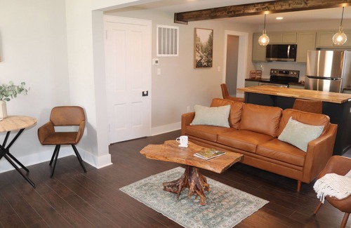 Romney Apartment | Renovated Historic 1870 Home 2 BR Suite on 1st Floor Full Amenities Firepit Deck