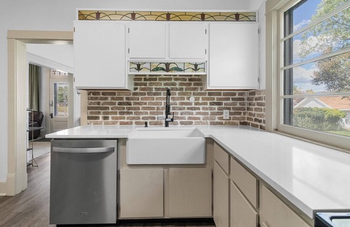 Manti House | Renovated Historic Manti Home - 11 beds