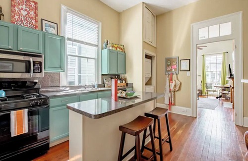 Lower Garden District Apartment | Renovated historic NOLA apartment in Lower Garden District