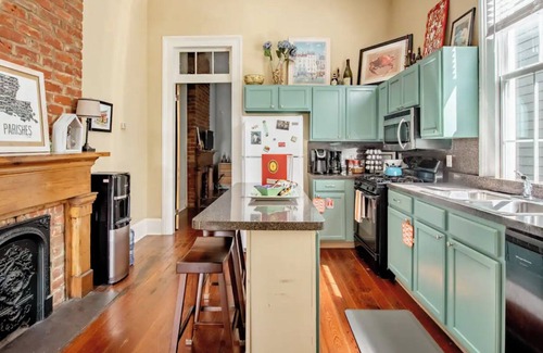 Lower Garden District Apartment | Renovated historic NOLA apartment in Lower Garden District