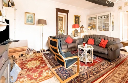 Dun-sur-Grandry House | Renovated Holiday Home in Dun-sur-Grandry with Terrace