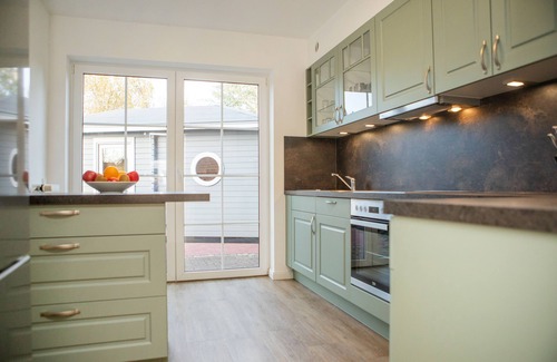 Blekendorf House | Renovated holiday home. Up to 15 people. Garden with outdoor sauna (optional)