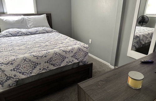 Springfield House | Renovated Home Away From Home