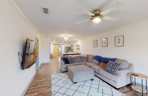 Wichita Falls House | Renovated Home - Large Yard - Dog-Friendly
