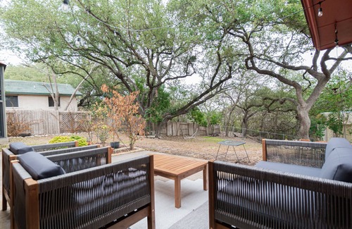 Universal City House | Renovated Home With Backyard Oasis!
