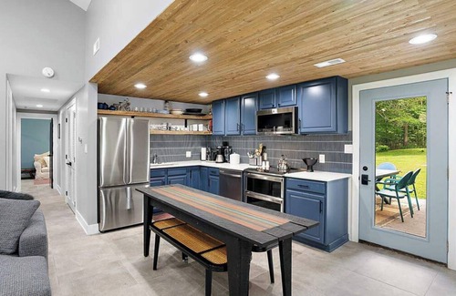 Lakeside House | Renovated House - Private Heated Pool Sleeps 10, tucked away, walkable to beach