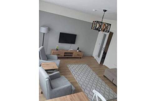 Kadikoy Apartment | Renovated interior, centrally located