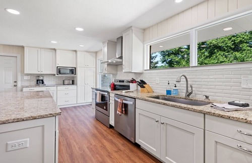 Lake Junaluska House | Renovated Lakefront Home with Stunning View