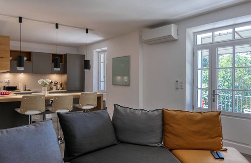 Menerbes House | Renovated Mas in Ménerbes: private pool, AC, wifi, pets welcome, parking