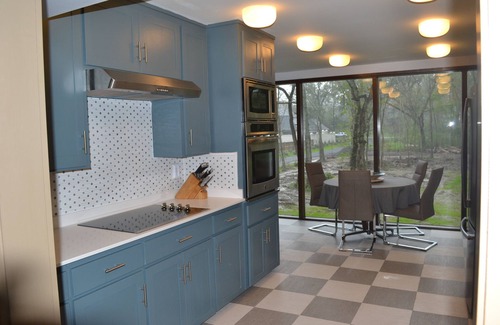 South Baton Rouge House | Renovated Mid Century Modern House on Highland Road